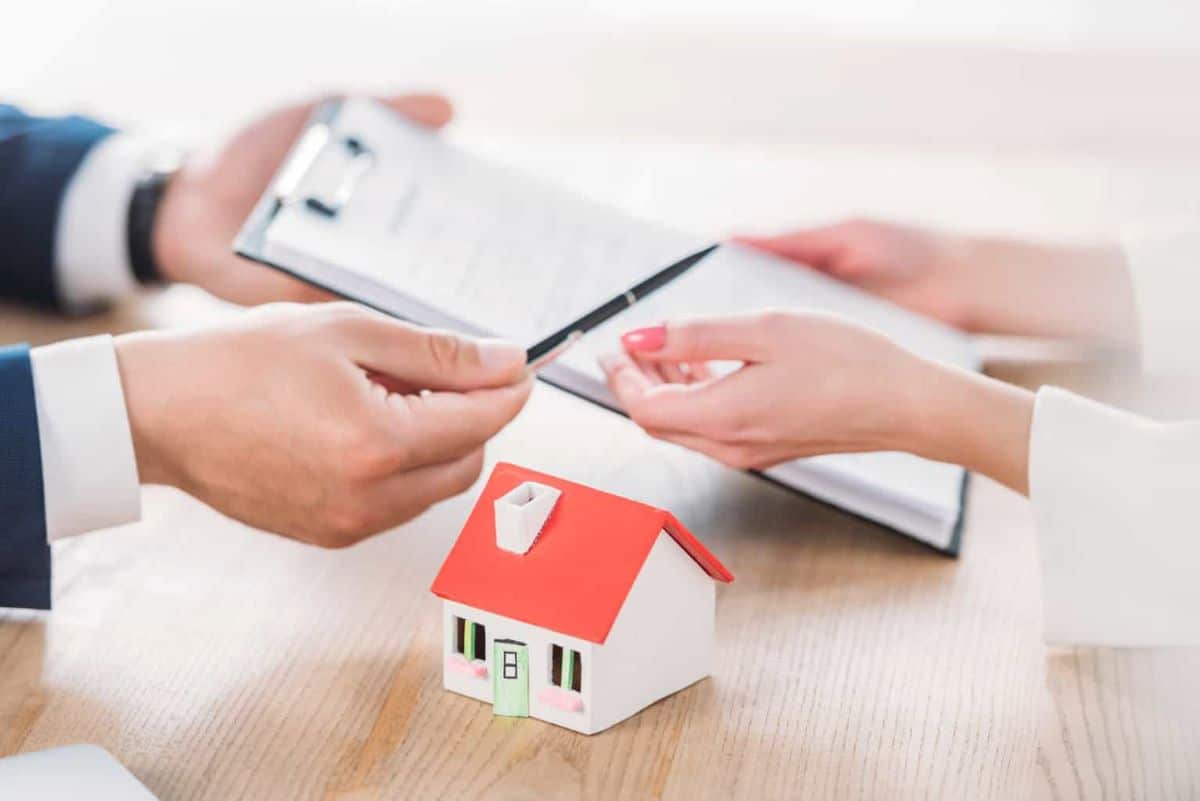 5 Ways A Mortgage Broker Can Help You Find The Perfect Home Loan