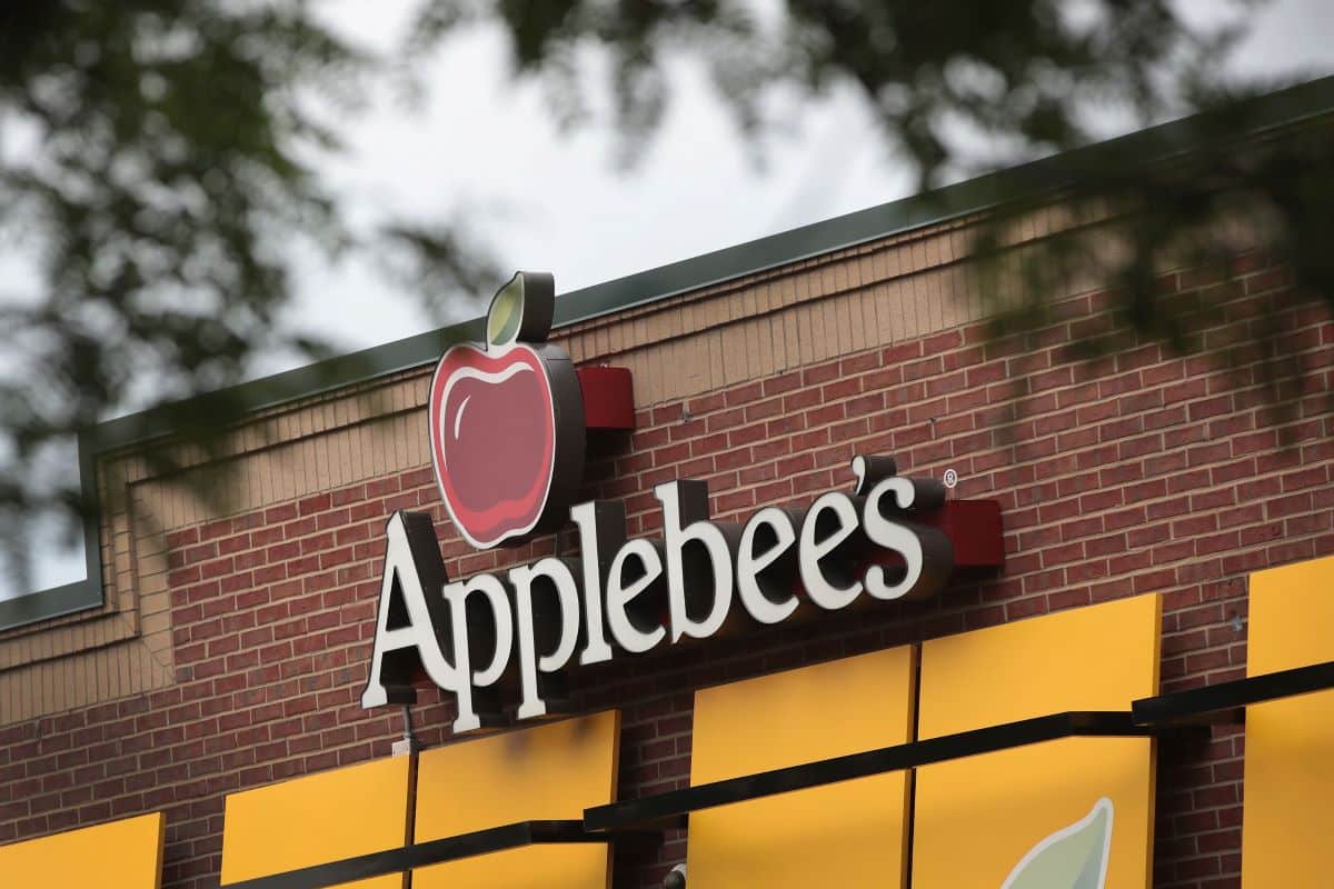 Enjoy Delicious Savings With Applebee's Senior Discount